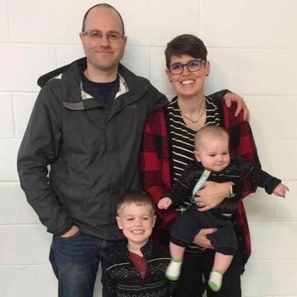 Meet your Posher, Desiree - Picture 1 of 1